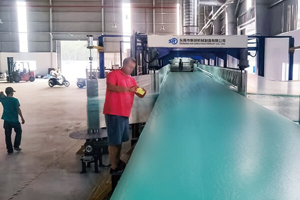 How does foam machinery take the road of green and environmental protection