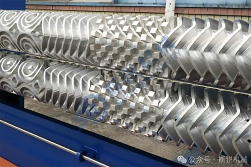 Sponge profile cutting machine: One press forming, creating a new form of high value-added sponge!